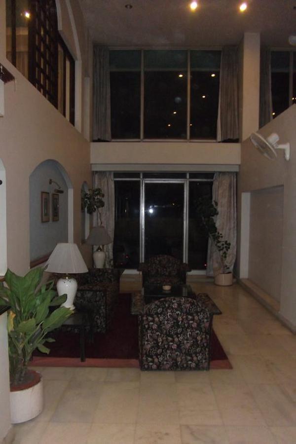 Hotel Bluehill Bhavnagar Buitenkant foto